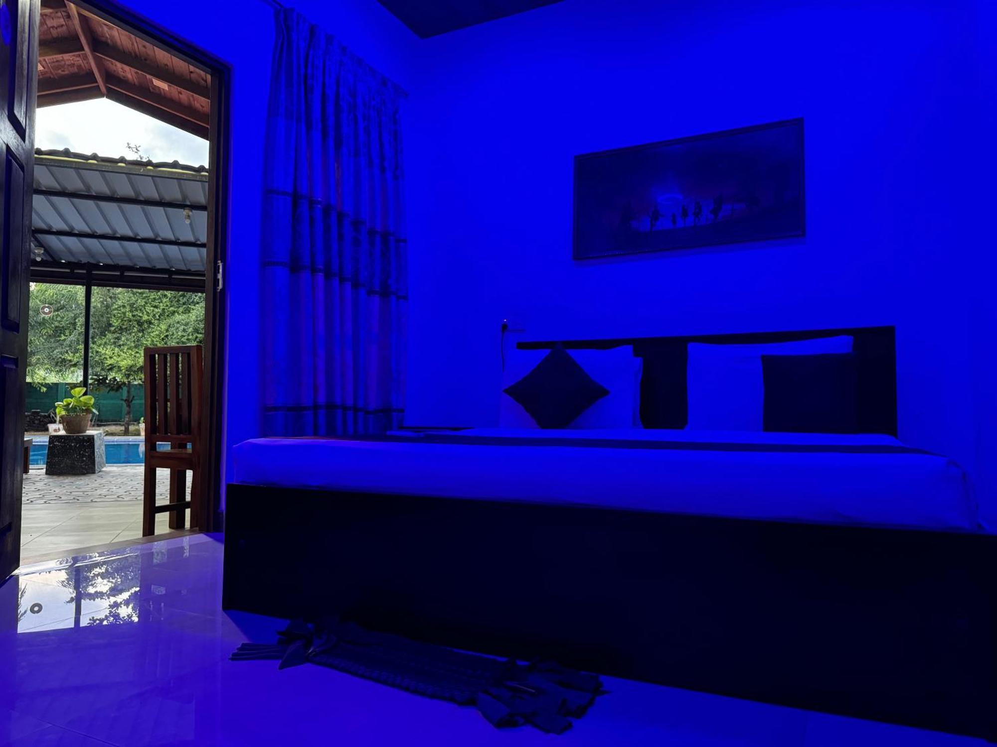 Paris Garden Resort Trincomalee Exteriör bild